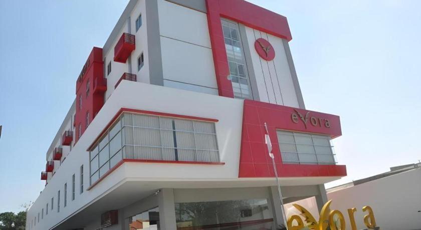 Evora Surabaya
