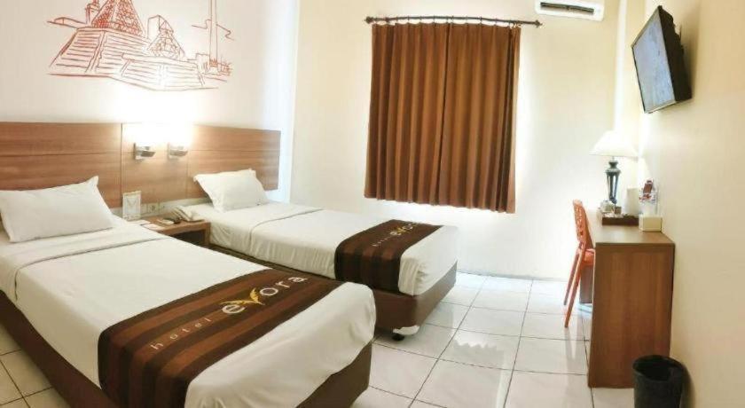 Evora Hotel 3*