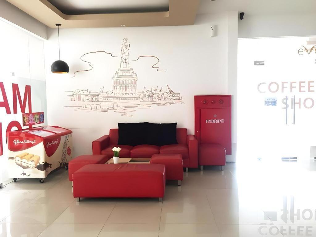 Evora Surabaya