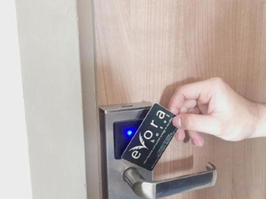 Evora 3* Surabaya